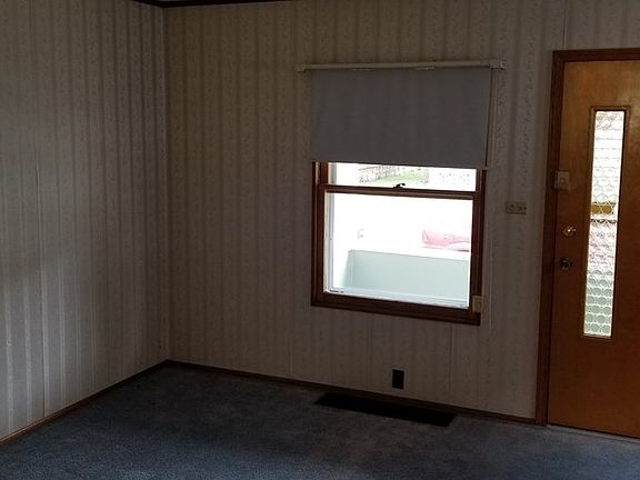2nd image of 625 Henry St