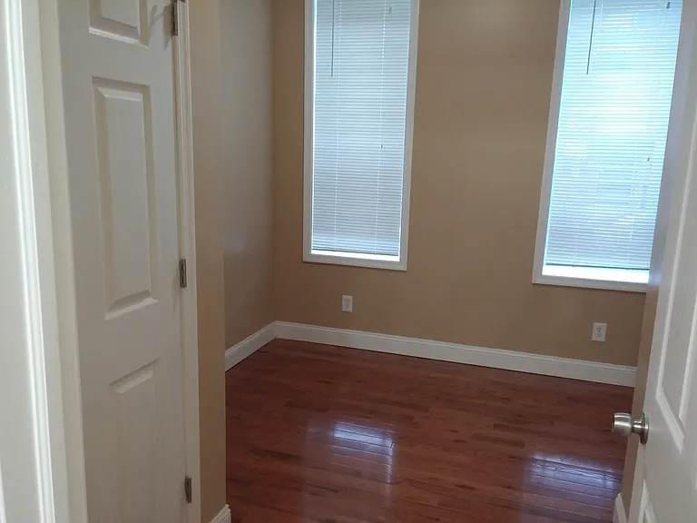 2442 N 17th St #1 — Photo 14