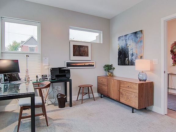 3rd image of 4001 W Conejos Pl.