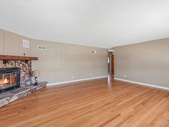 2nd image of 228 Barron St