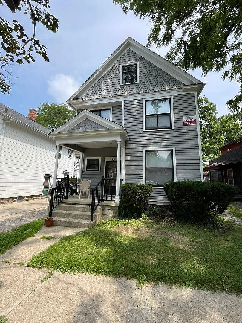 507 Lawrence! Centrally Downtown Ann Arbor! — Photo 1