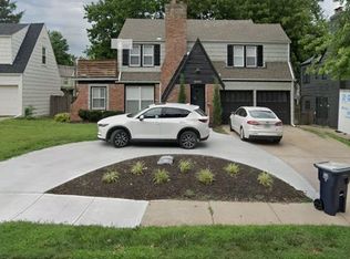 6928 Wornall Rd, Kansas City, MO 64113