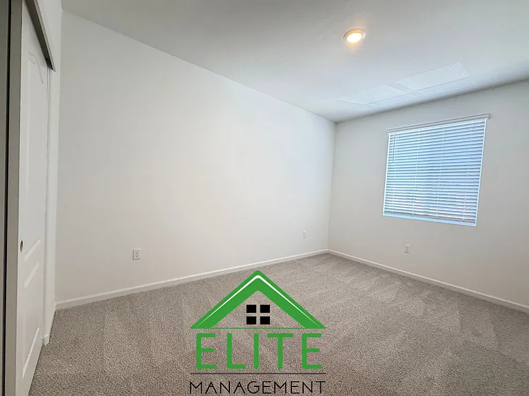 2508 Golden Bear St — Photo 14