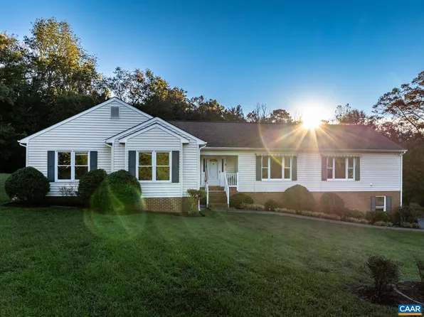 208 Rolling Hills Rd, Ruckersville, VA 22968