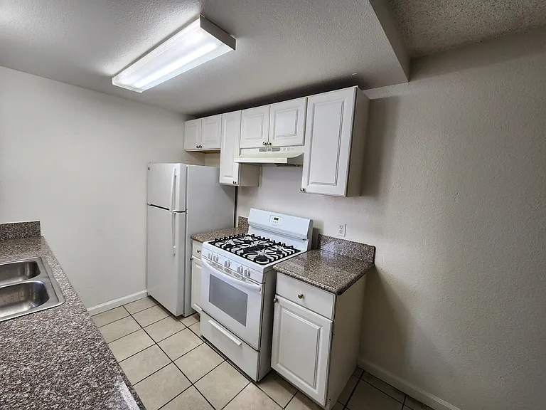 3810 Cottonwood St — Photo 15