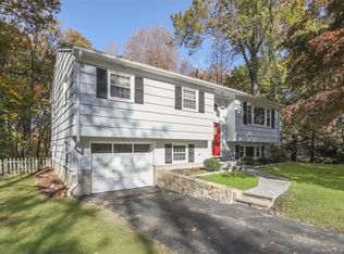 12 Ward Dr, Danbury, CT 06810