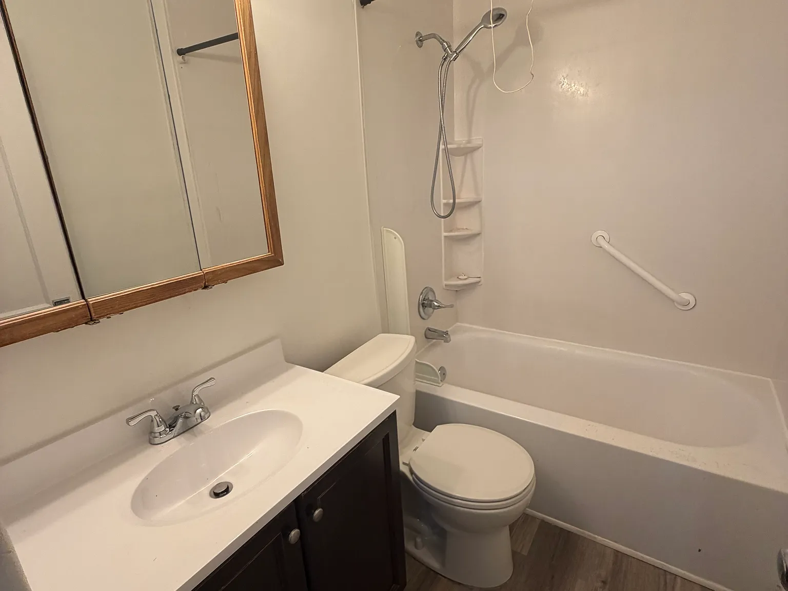 3 bed, 1180 sqft, $1,500 — Photo 2