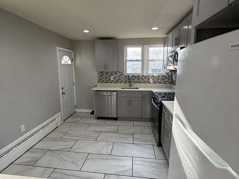 236 Wiltshire Rd — Photo 8