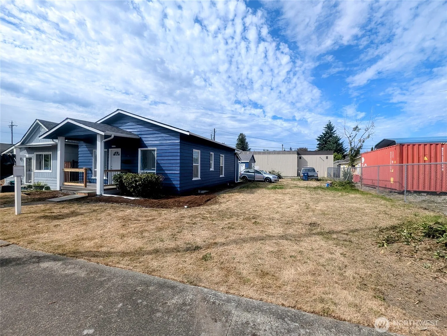 123 8th Street SE photo 1