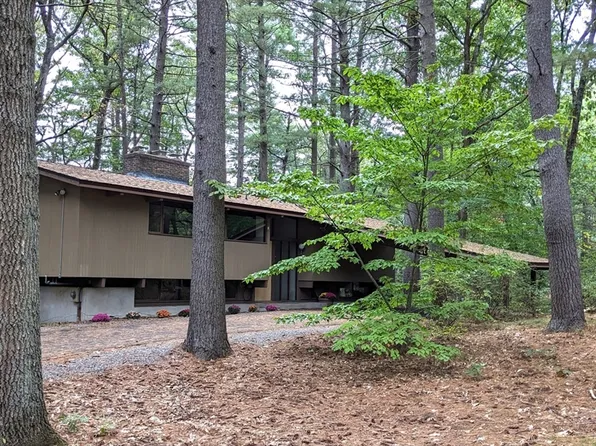 41 Belvedere Rd, Boxford, MA 01921