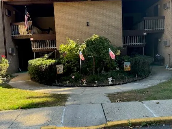 2 Wild Turkey Way #A, Manalapan, NJ 07726