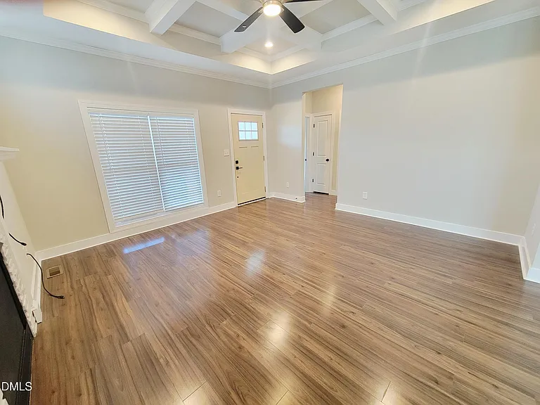 1433 Garner Rd — Photo 5