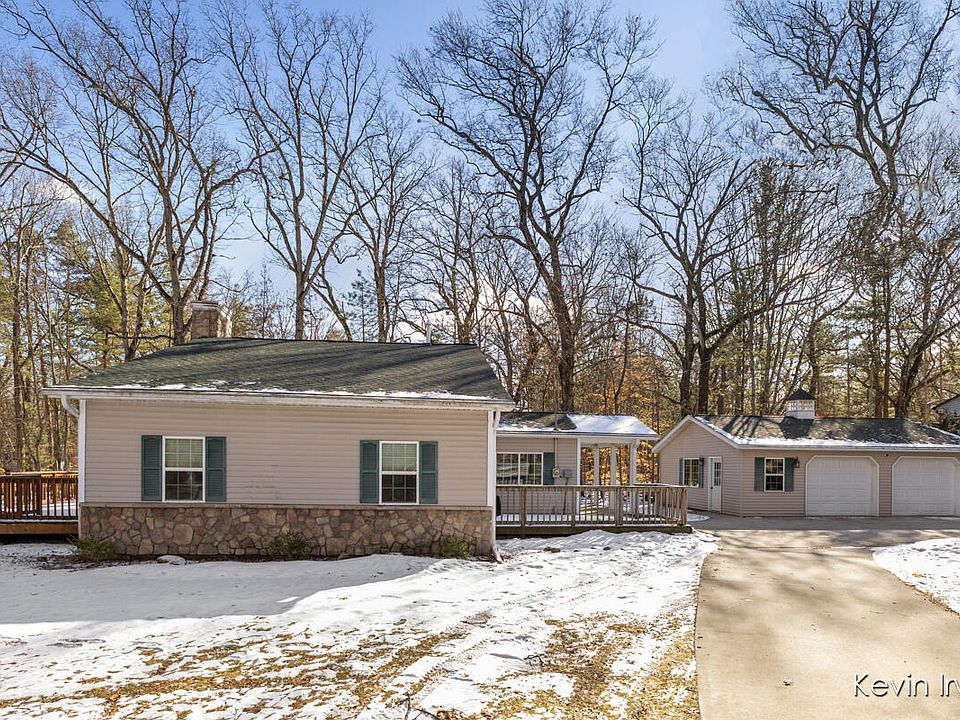 1st image of 22265 W Hillis Rd