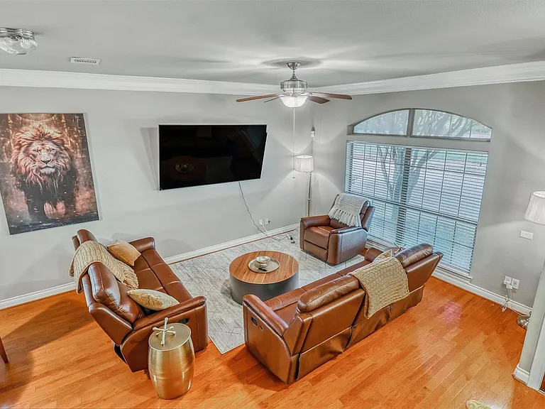 9113 Creekstone Lake Dr — Photo 16