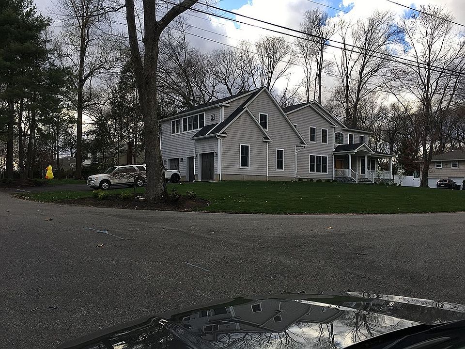 2nd image of 574 Green Ln