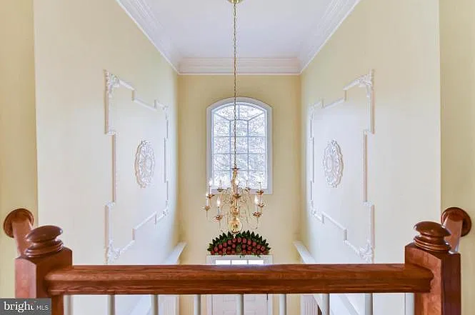 4 bed, 3.5 bath, 3800 sqft, $4,200 — Photo 3