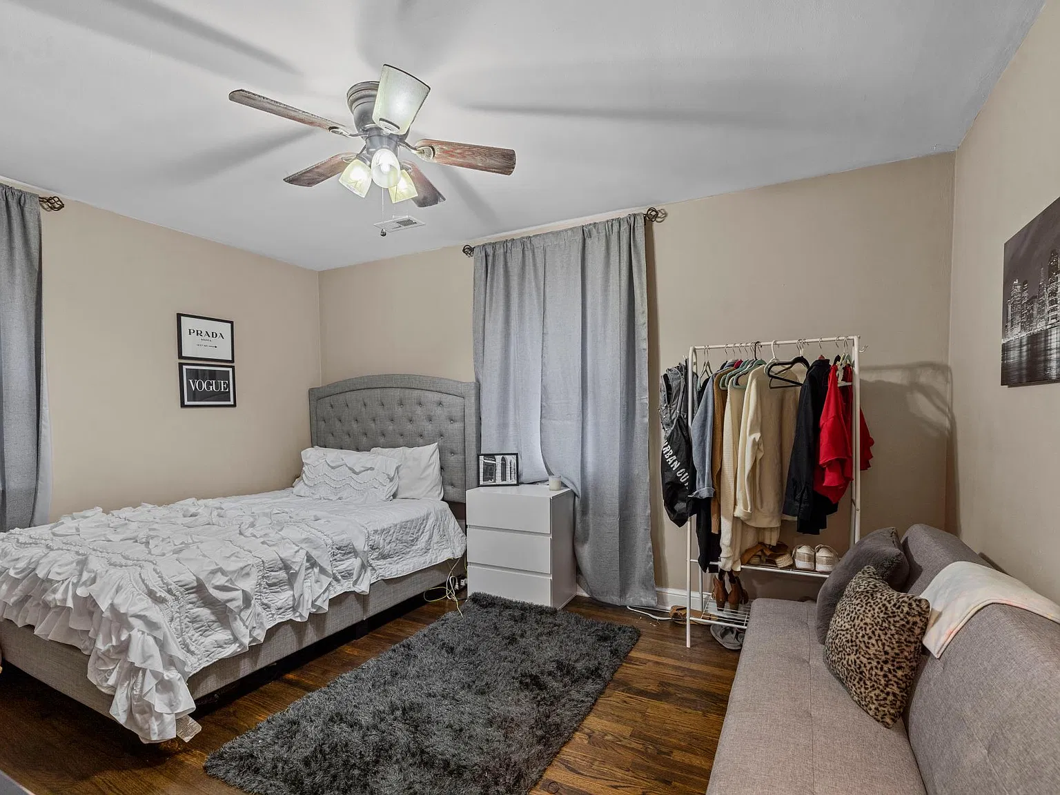 105 S Elm St — Photo 3