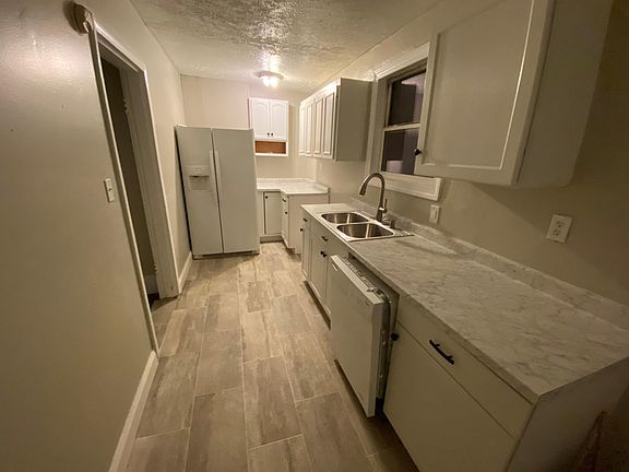 3rd image of 1401 Garfield Ave APT A