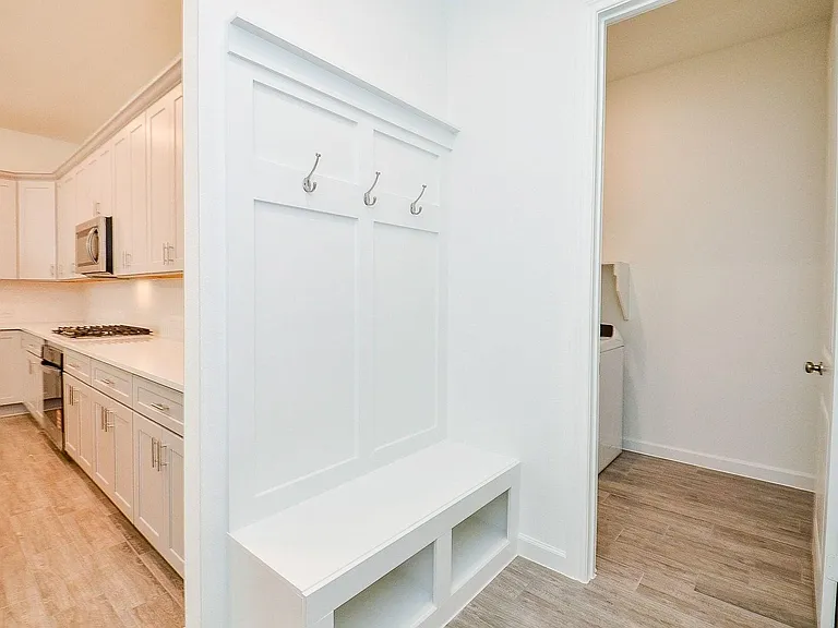 3811 Hermitage Dr — Photo 19