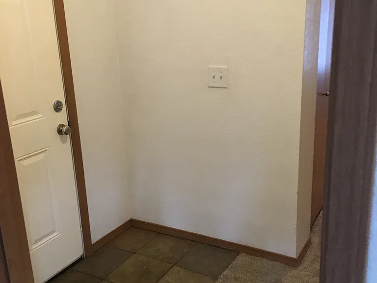 5747 Fallbrook Ln — Photo 21