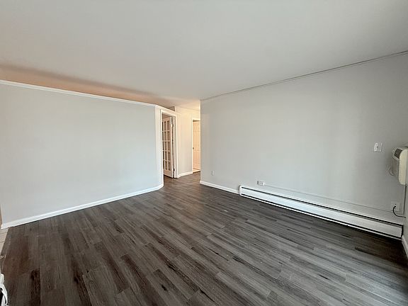 4th image of 337 N Carter St Unit 102