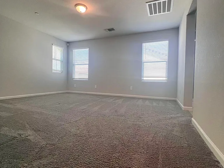 2727 Mabry Dr — Photo 10