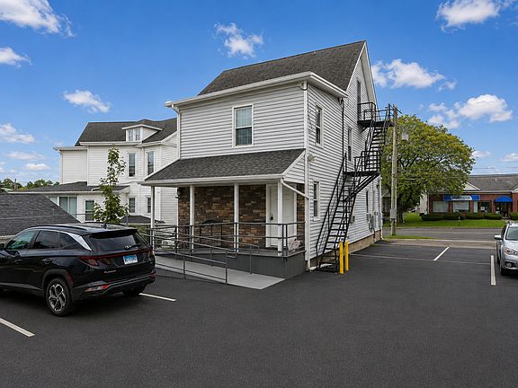 3rd image of 79 West St