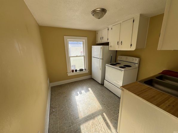 fort-wayne-indiana-73109611 picture