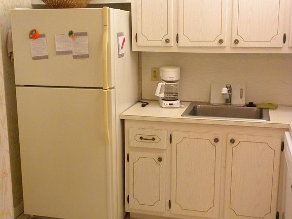 5th image of 1516 S Lakeside Dr APT 409S