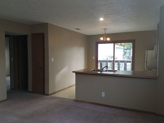 3rd image of 240 S 26th St APT 1