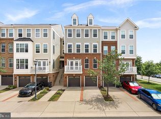 25222 Briargate Ter, Chantilly, VA 20152