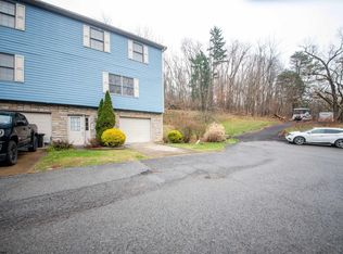 81 Easton Mill Rd, Morgantown, WV 26508