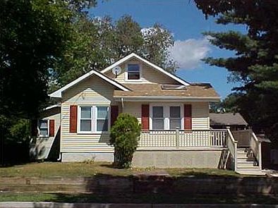 2nd image of 14 Monroe Pl
