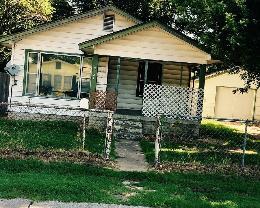 5131 west 6th . One car garage