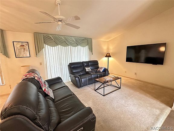 4th image of 3635 N Honeylocust Dr
