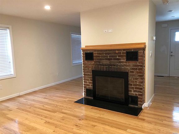 4th image of 28 Avenue A
