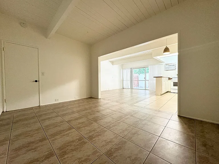 3737 Calle De Carlos #3 — Photo 8