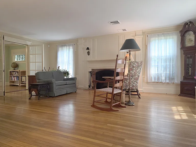 11 Alden Ave — Photo 15