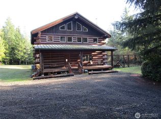 40 E Seahawks Way, Belfair, WA 98528
