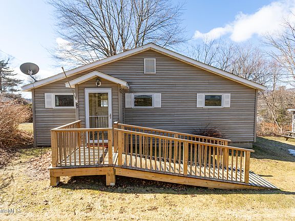 4th image of 20 Profile St