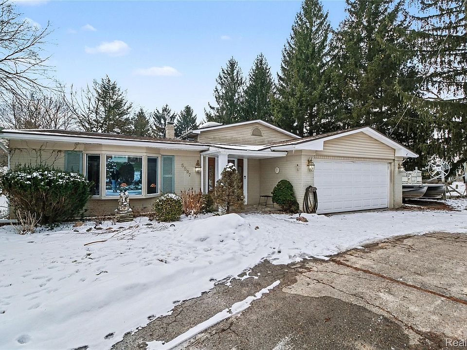 1st image of 5597 Leafwood Dr