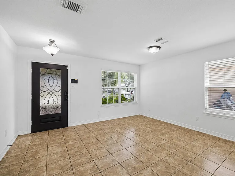 13926 Tinsley Ct — Photo 3