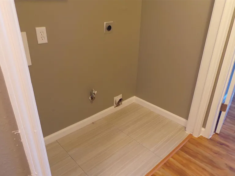4918 Sterling Xing — Photo 27