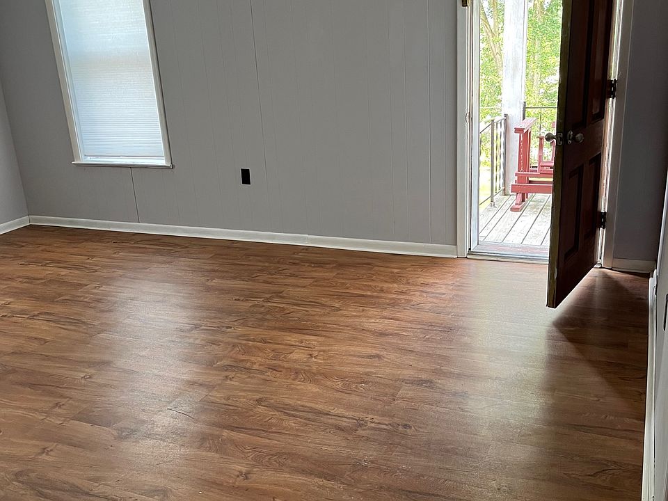 1st image of 610 Wooster Rd #3C