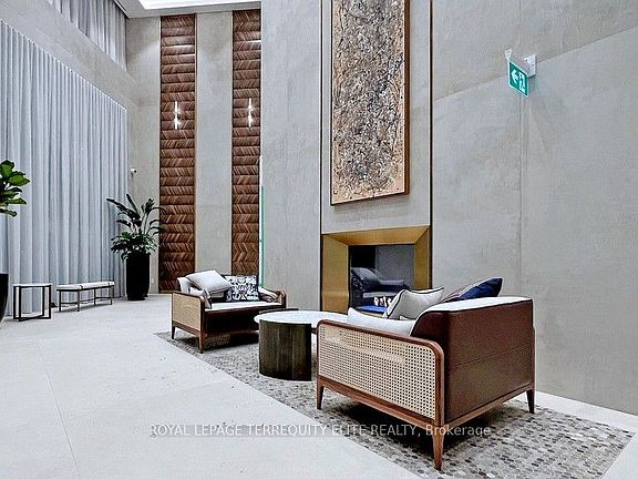 4th image of 1000 Portage Pkwy #1110