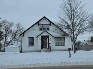 119 S 4th St, Le Sueur, MN 56058