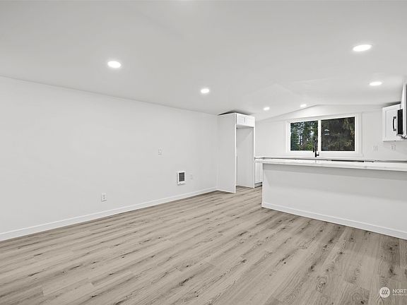 4th image of 21708 102nd Street Court E #28