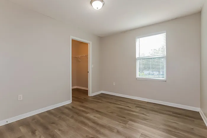 10105 Hawk Storm Ave — Photo 13