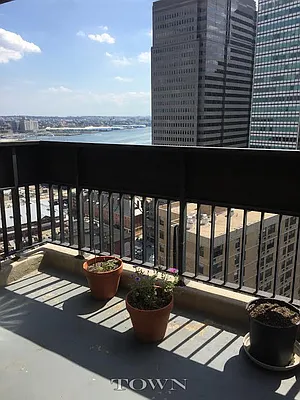 Rented by Town Residential | media 5