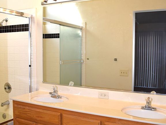 5th image of 8549 Montpelier Way